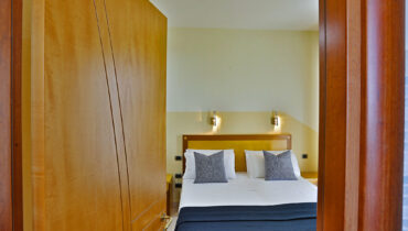 letto standard room piccadilly hotel santa maria al bagno